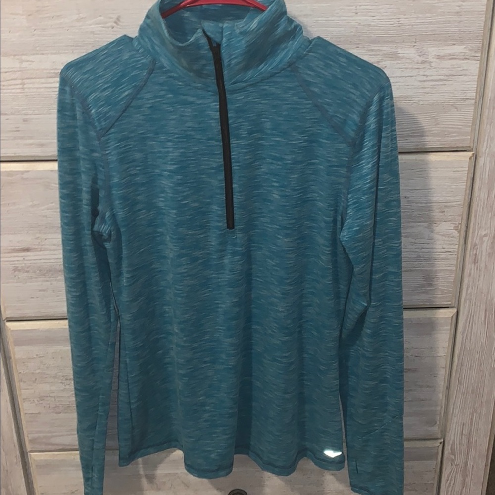 Everlast long sleeve work out shirt